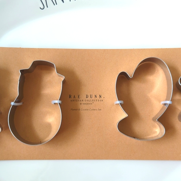 PLATTER 🍪 with Cookie Cutters - Rae Dunn - Picture 2 of 6